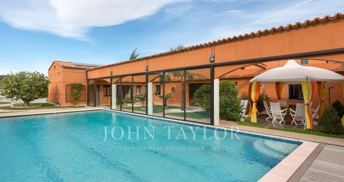 Image No.5-6 Bed House for sale