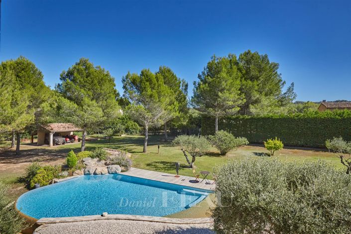 Image No.2-4 Bed House for sale