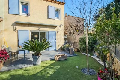 Maison de 3 chambres à vendre à Auribeau-sur-Siagne