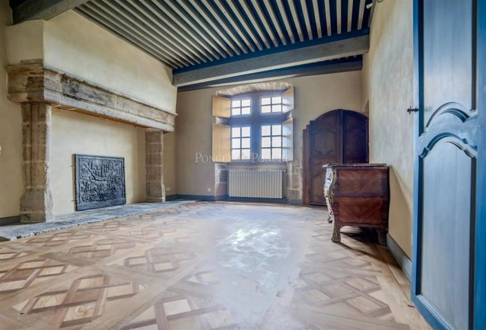 Image No.13-7 Bed House for sale