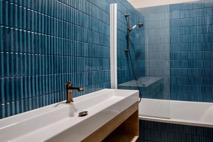 Image No.18-7 Bed House for sale