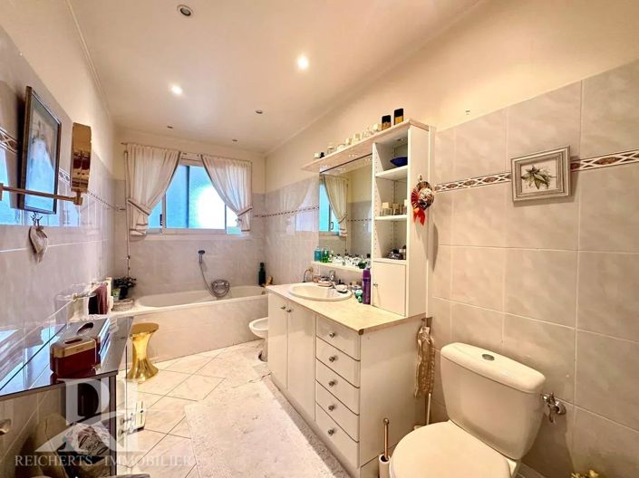 Image No.14-2 Bed Apartment for sale