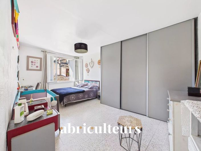 Image No.14-3 Bed House for sale