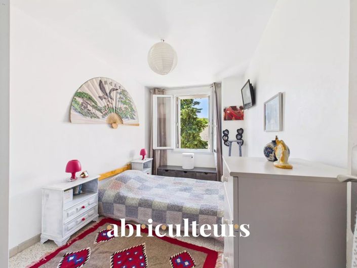 Image No.15-3 Bed House for sale