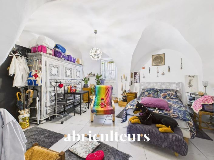 Image No.6-3 Bed House for sale