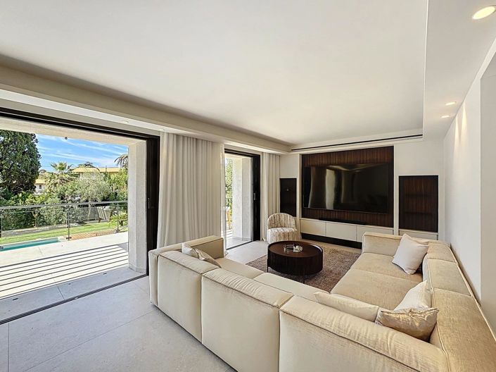 Image No.32-5 Bed House for sale