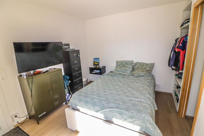 Image No.25-3 Bed House for sale