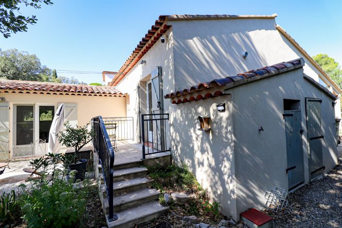 Image No.8-3 Bed House for sale