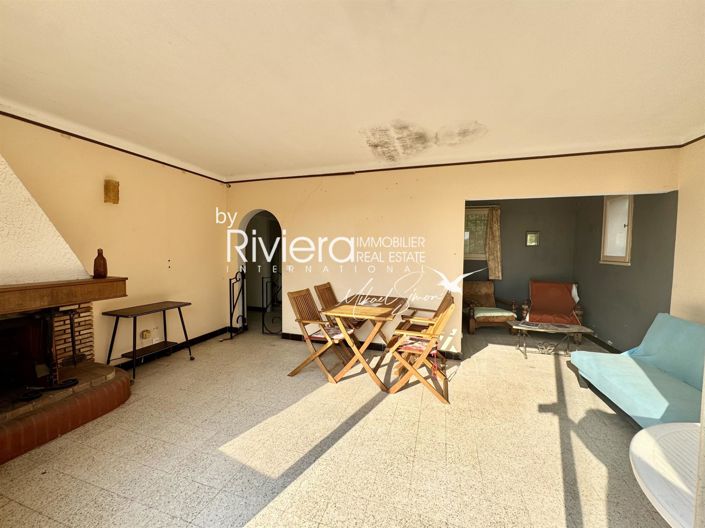 Image No.10-2 Bed House for sale