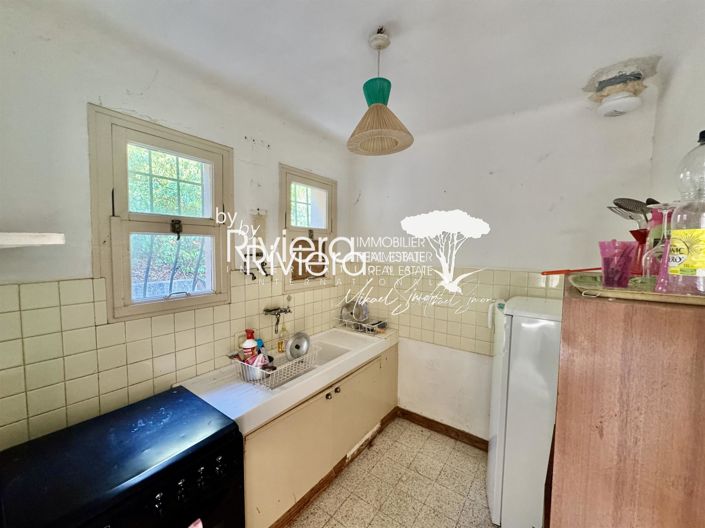 Image No.13-2 Bed House for sale