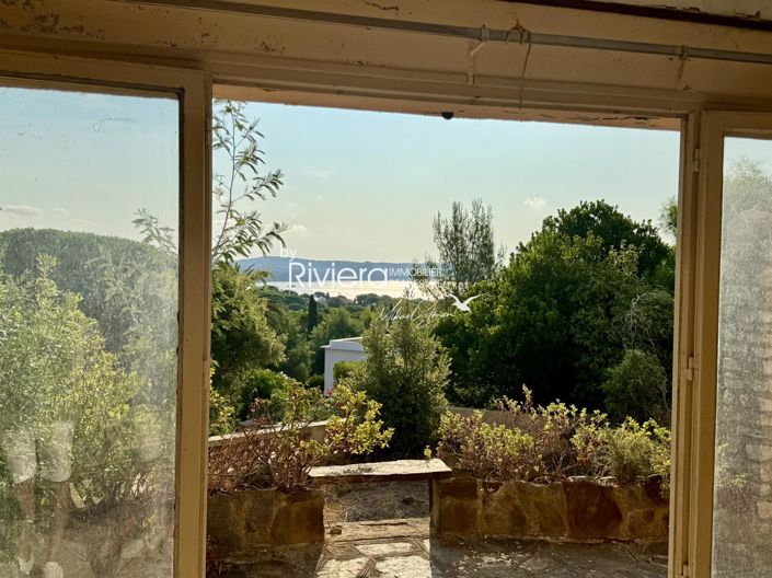 Image No.7-2 Bed House for sale