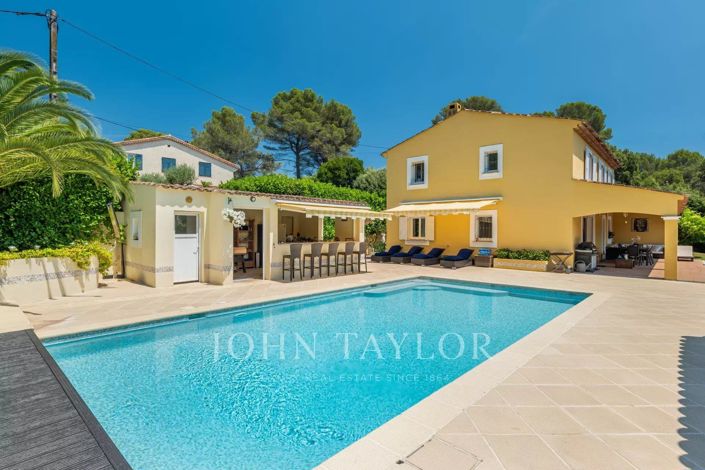 Image No.2-Maison de 4 chambres à vendre à Valbonne