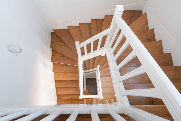 Image No.16-4 Bed House for sale