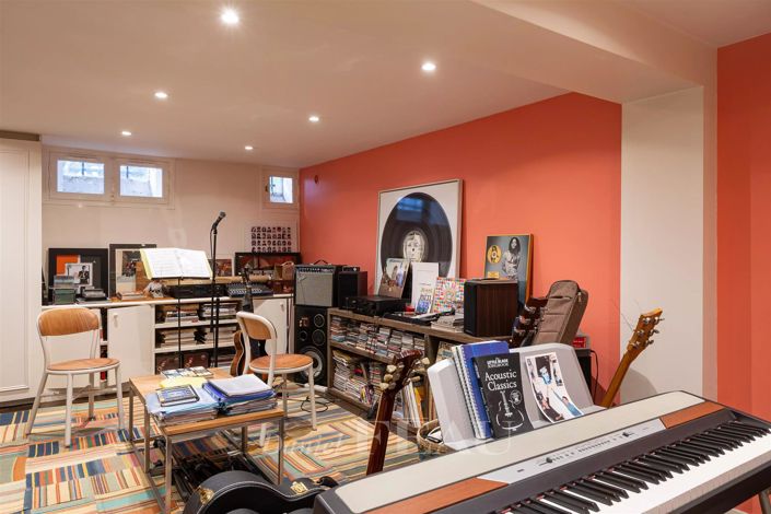 Image No.18-4 Bed House for sale