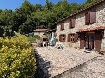 1 - Sengouagnet, Maison