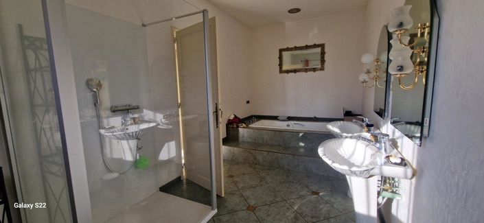 Image No.14-3 Bed House for sale