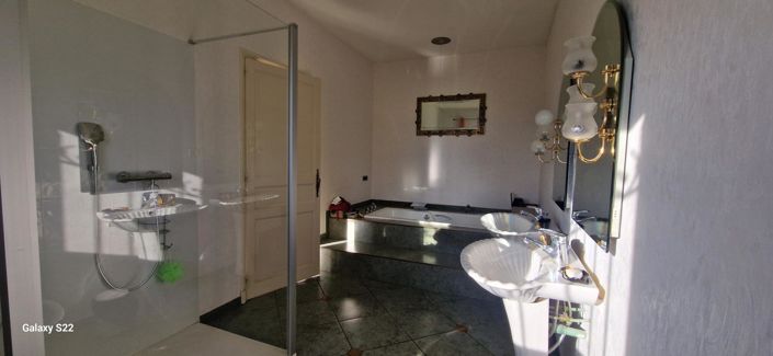 Image No.17-3 Bed House for sale