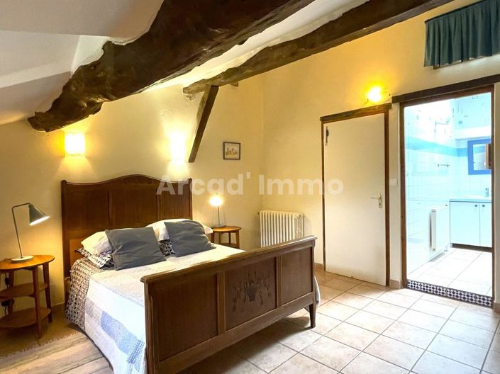 Image No.6-11 Bed House for sale