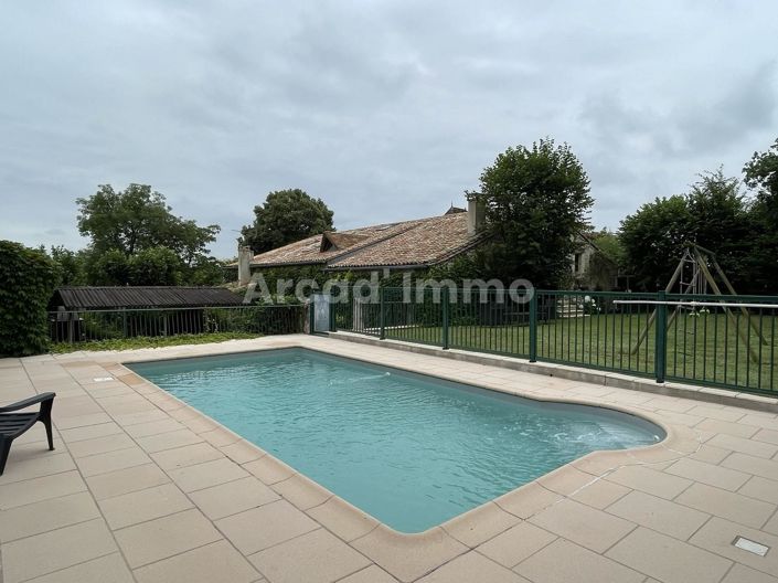 Image No.9-11 Bed House for sale