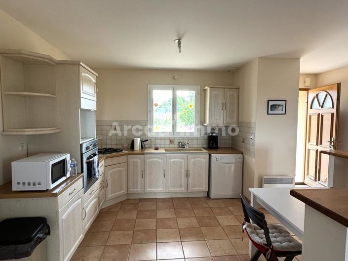 Image No.2-3 Bed House for sale