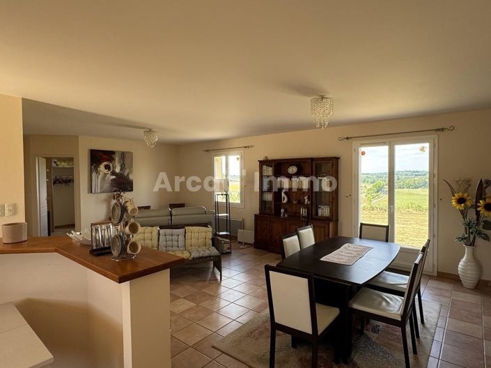 Image No.3-3 Bed House for sale