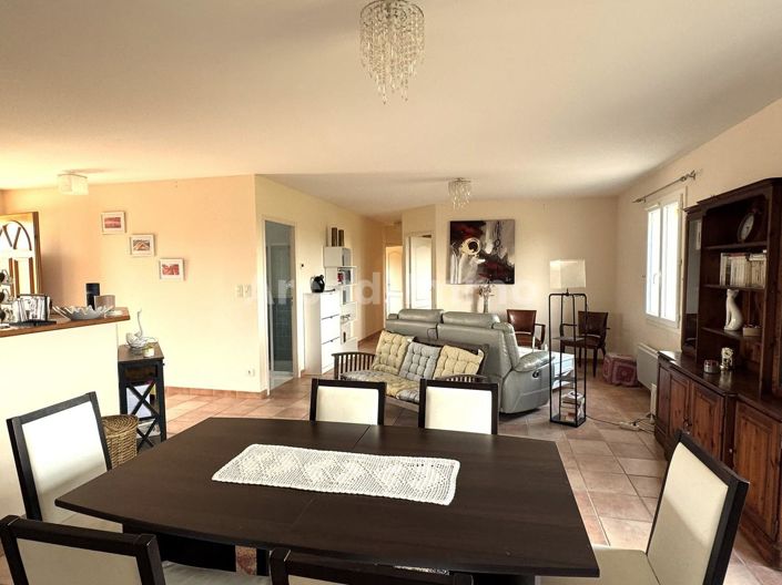 Image No.4-3 Bed House for sale