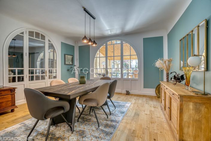 Image No.4-6 Bed House for sale