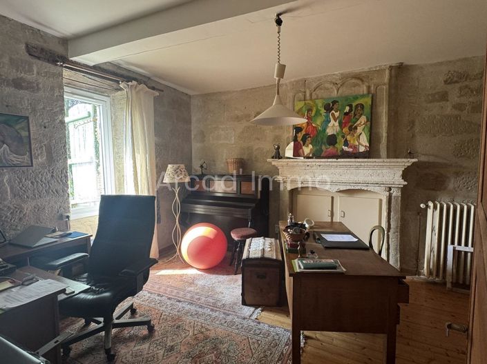 Image No.6-4 Bed House for sale