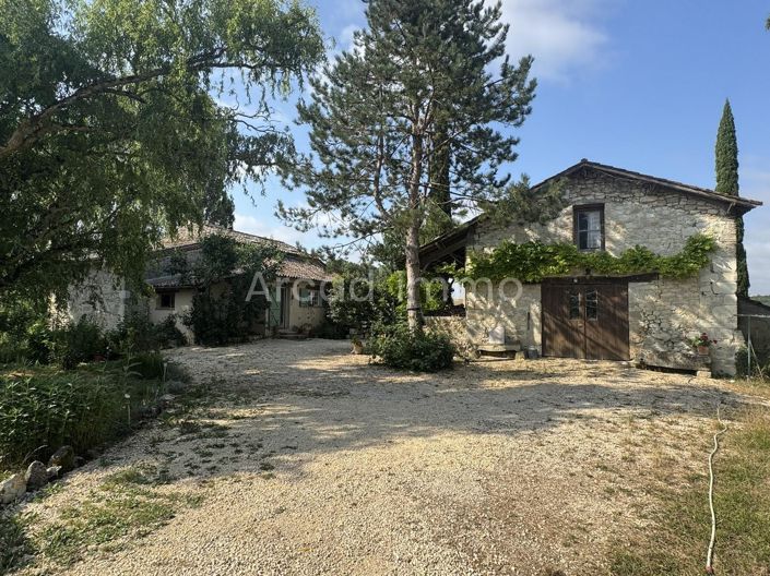 Image No.8-4 Bed House for sale