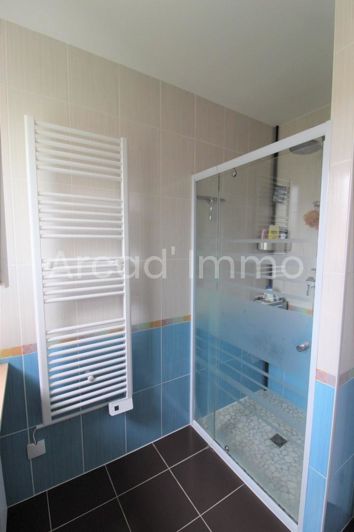 Image No.8-4 Bed House for sale