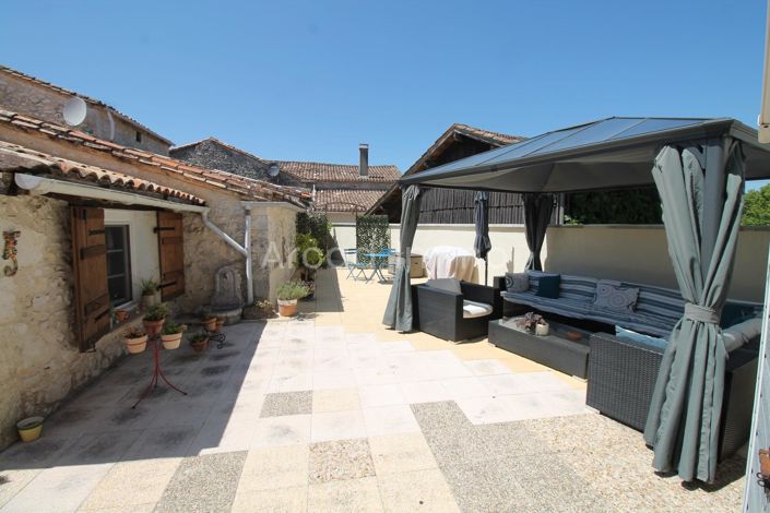 Image No.8-3 Bed House for sale