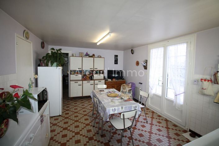 Image No.3-3 Bed House for sale