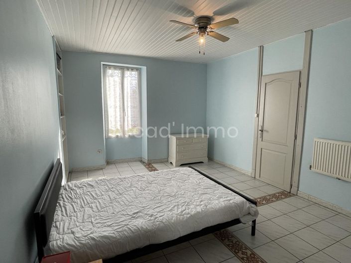 Image No.5-3 Bed House for sale