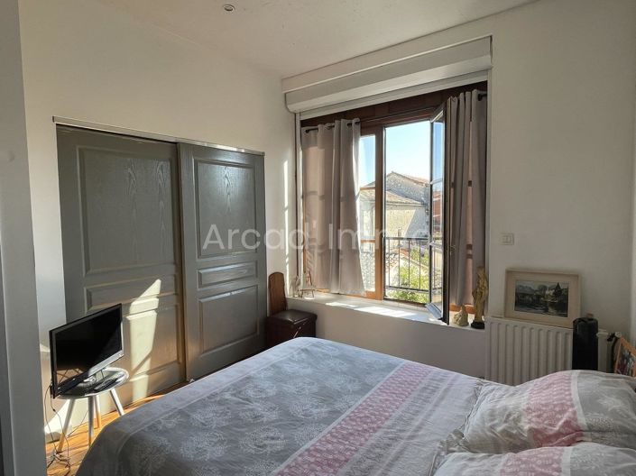 Image No.8-13 Bed House for sale