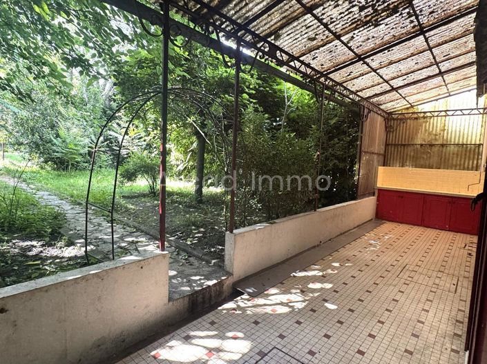 Image No.10-3 Bed House for sale