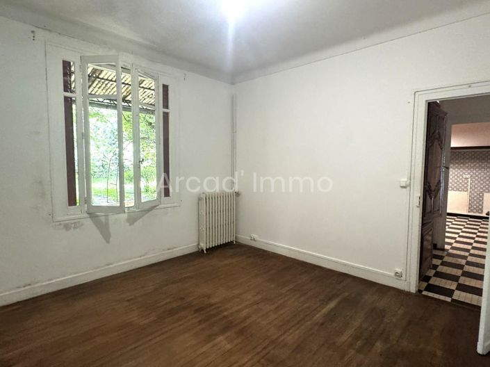 Image No.6-3 Bed House for sale