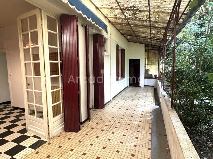 Image No.9-3 Bed House for sale