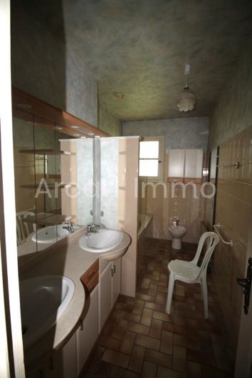 Image No.7-3 Bed House for sale