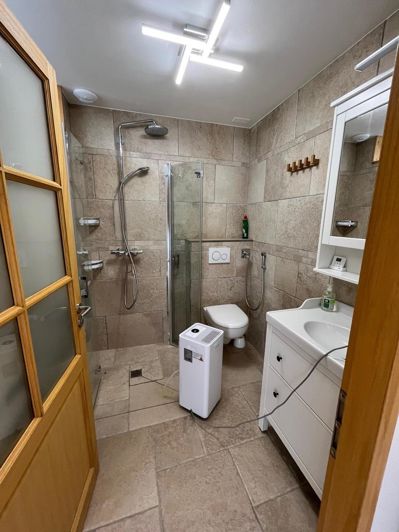 Image No.12-2 Bed House for sale