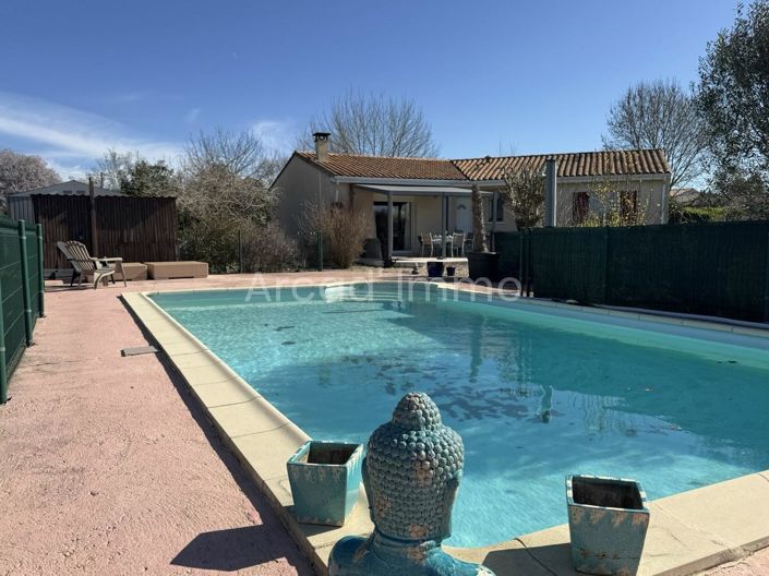 Image No.10-3 Bed House for sale