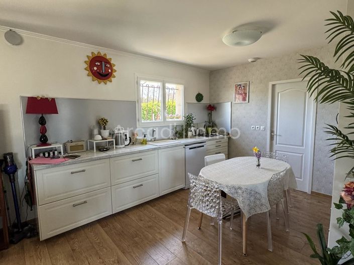 Image No.3-3 Bed House for sale