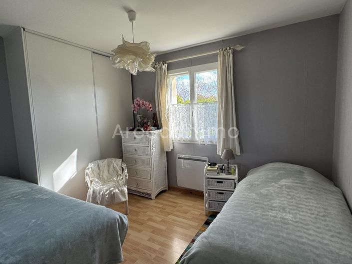 Image No.6-3 Bed House for sale