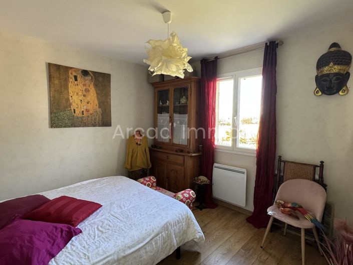 Image No.7-3 Bed House for sale