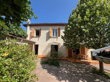 1 - Encausse-les-Thermes, House