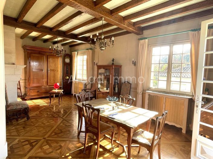 Image No.3-4 Bed House for sale