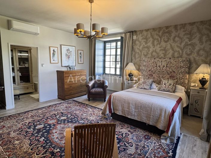 Image No.9-4 Bed House for sale