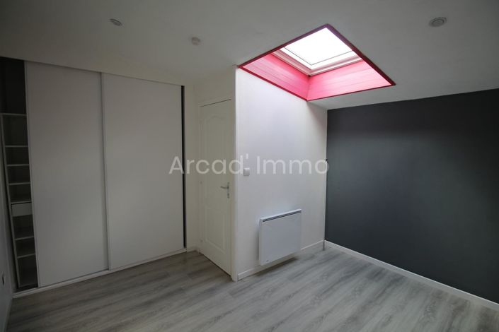 Image No.6-4 Bed House for sale