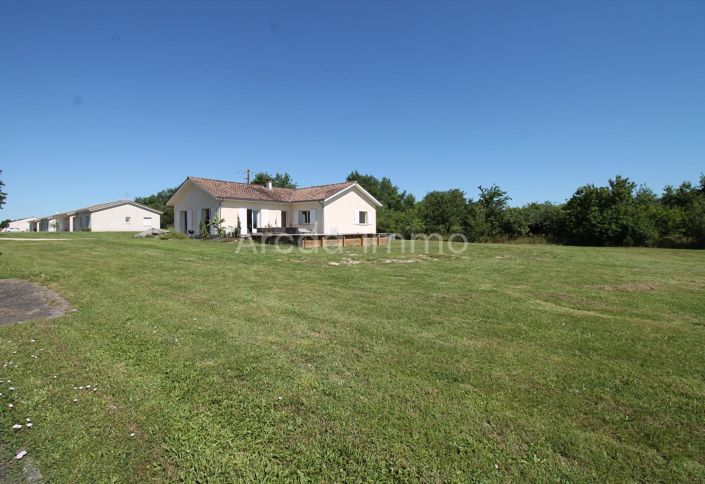 Image No.10-4 Bed House for sale