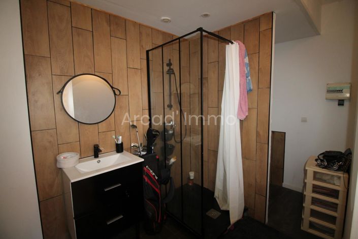 Image No.9-4 Bed House for sale