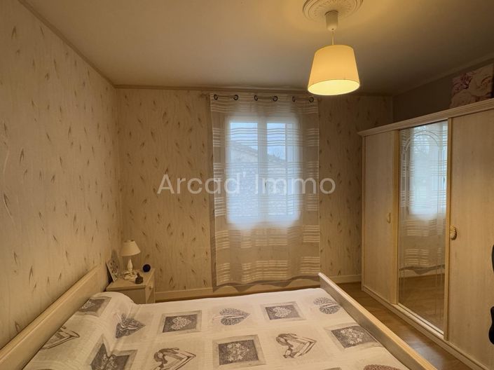 Image No.6-3 Bed House for sale